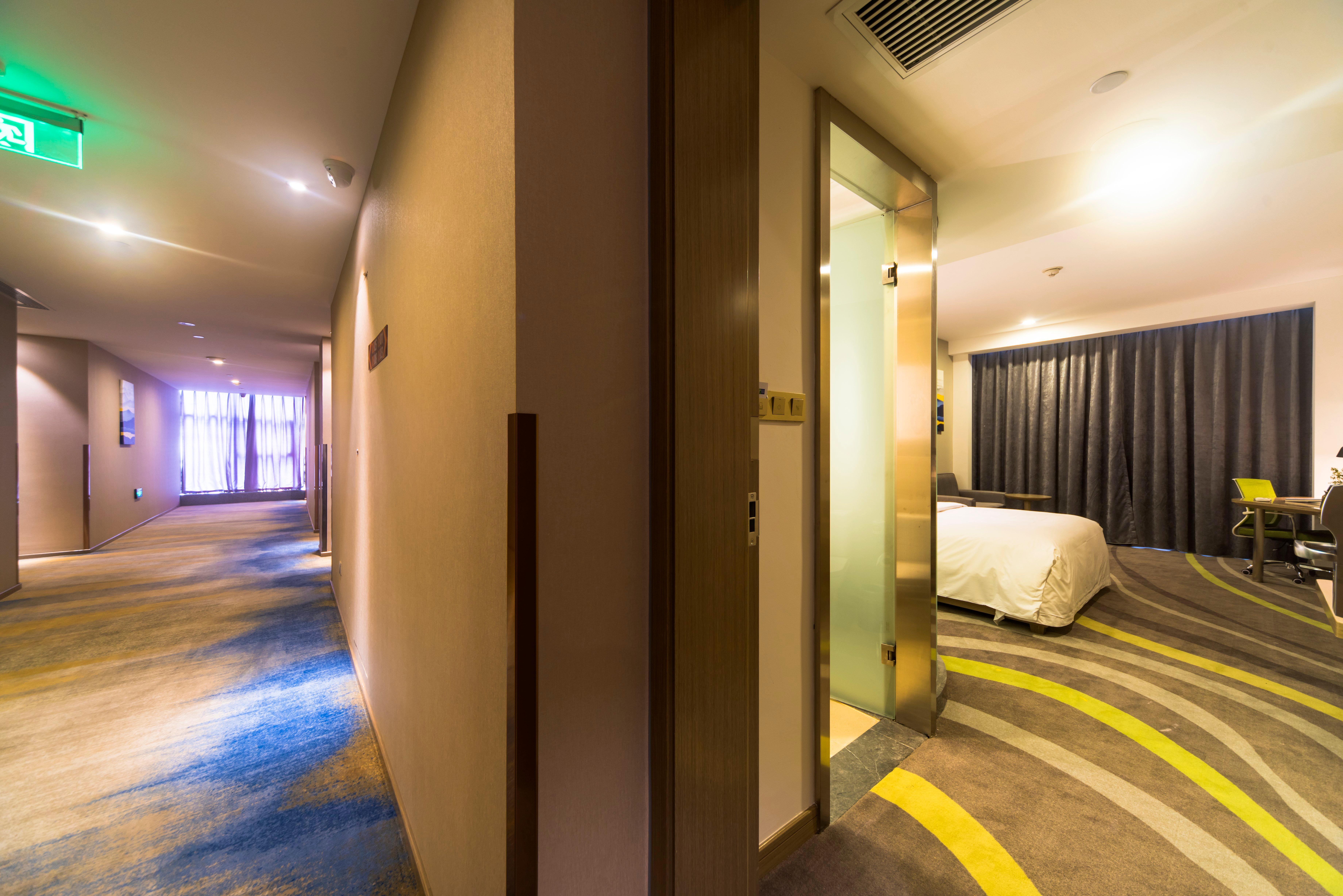 Holiday Inn Express Chengdu Jinniu By Ihg Екстер'єр фото