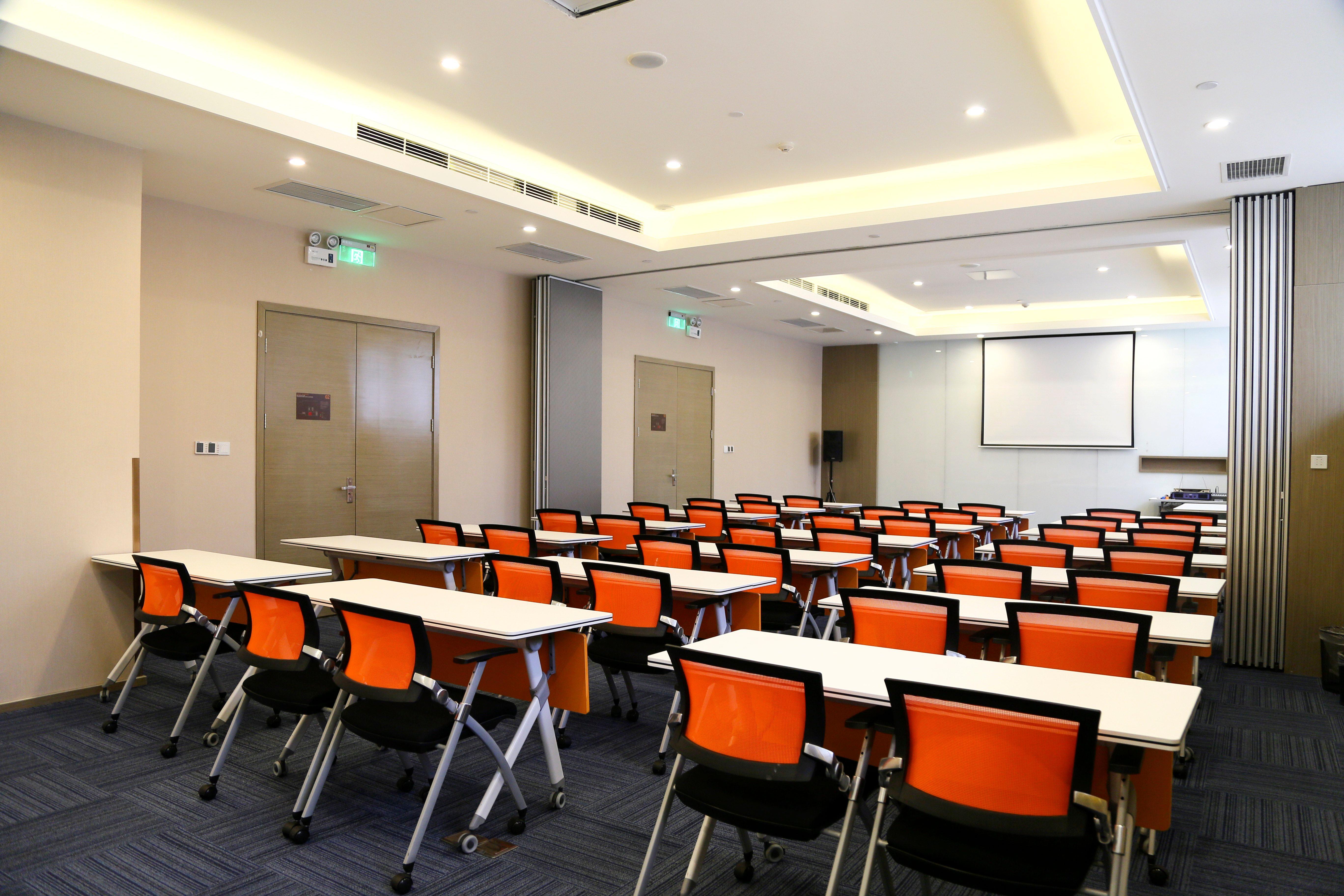 Holiday Inn Express Chengdu Jinniu By Ihg Екстер'єр фото